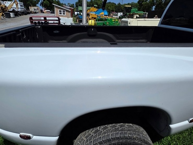 2006-dodge-ram-3500-image-26