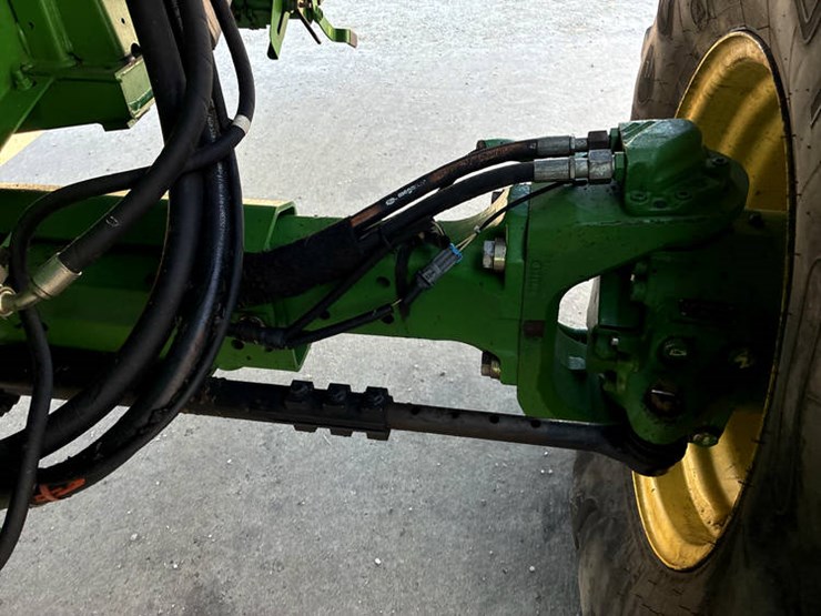 2013-john-deere-s690-image-42