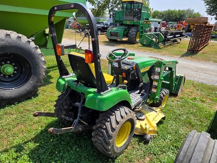 john-deere-2210-image-4