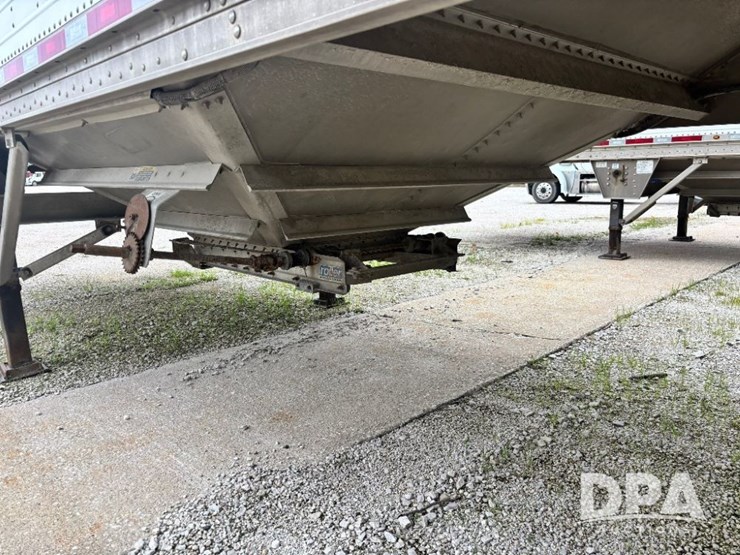 2014-wilson-grain-trailer-image-29