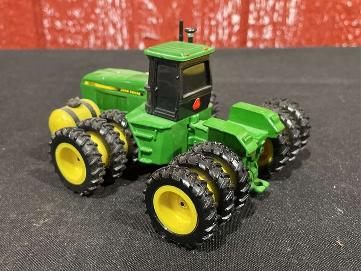 john-deere-8960-image-3