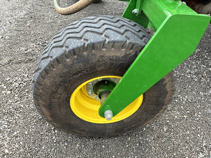 2023-john-deere-2510h-image-66