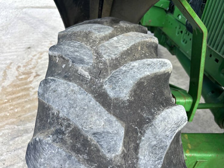 1990-john-deere-4455-image-43