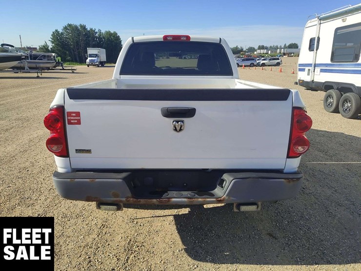 2008-dodge-ram-1500-image-17