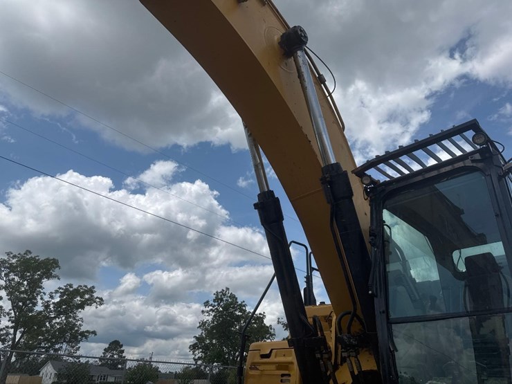 caterpillar-349fl-image-24