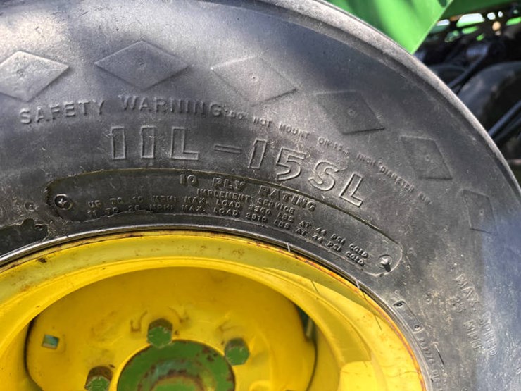 john-deere-1560-image-9
