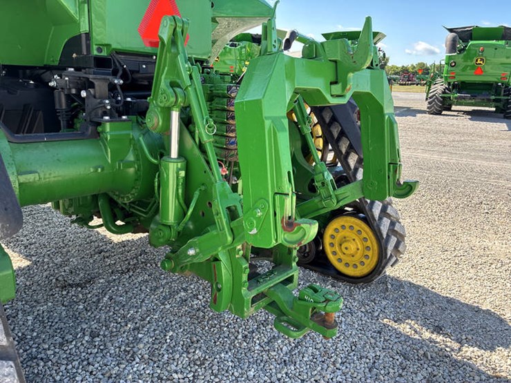 2020-john-deere-8rx-410-image-32