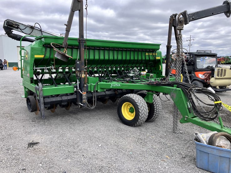 john-deere-1590-image-1