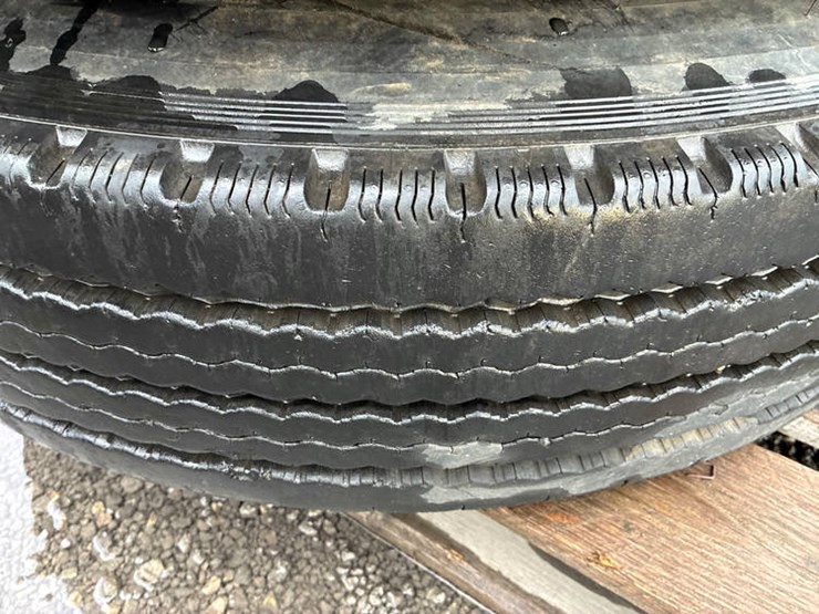 #113246-•-11.22.5-handcock-stoer-tires-image-6