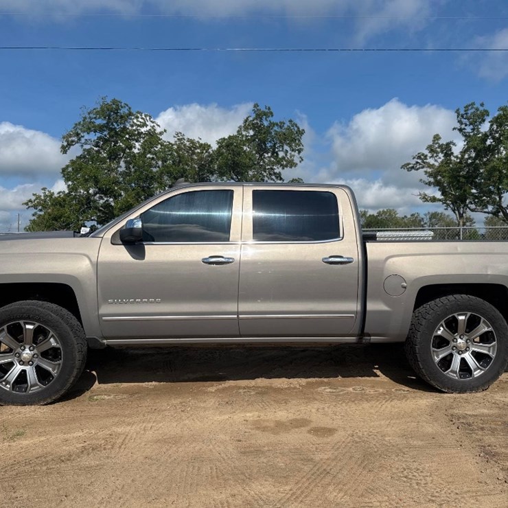 2017 CHEVROLET SILVERADO