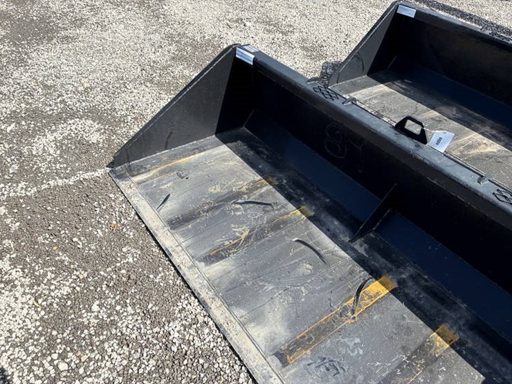 #113157-•-industrias-america-88"-skidsteer-bkt-image-3