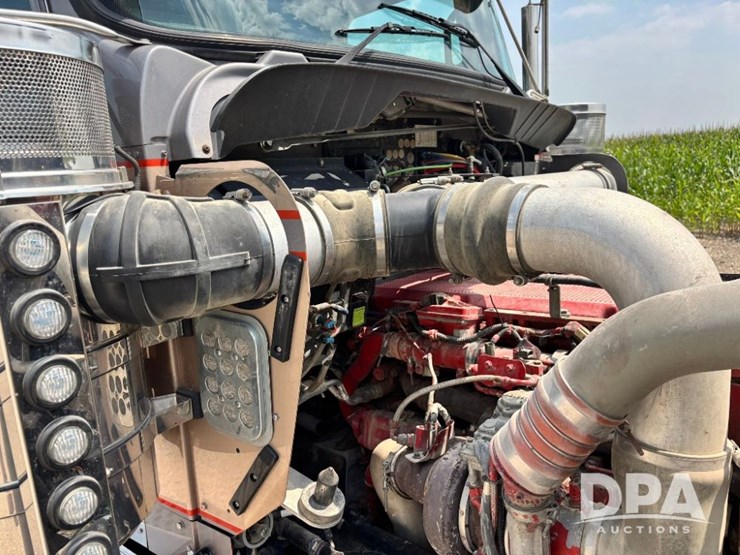 2014-kenworth-w900-image-78