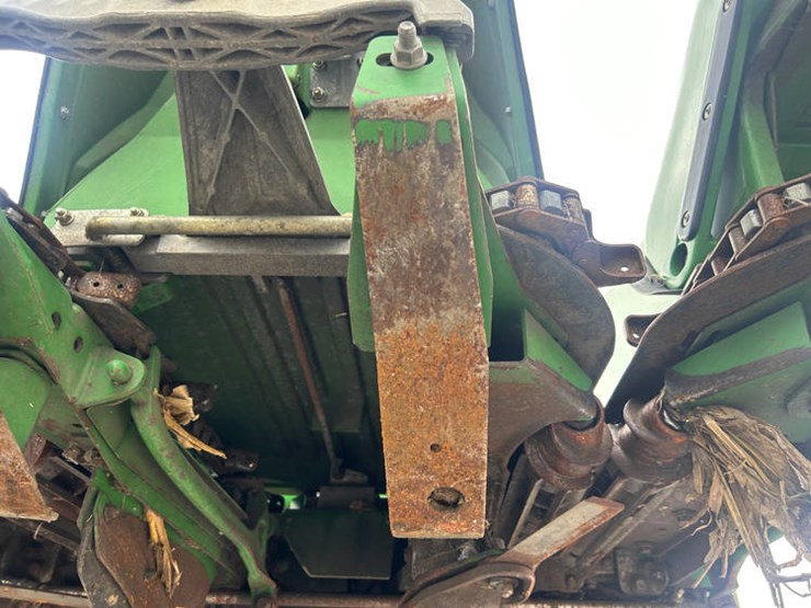 2011-john-deere-608c-image-36