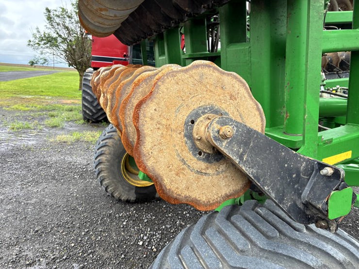 2020-john-deere-2680h-image-48
