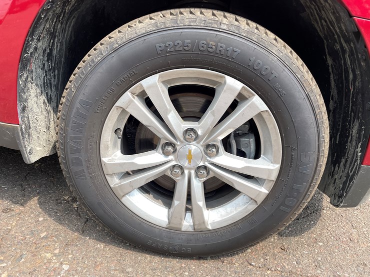 2015-chevrolet-equinox-lt-image-32