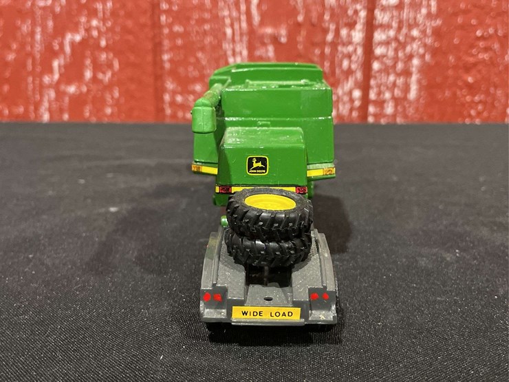 john-deere-64-image-4