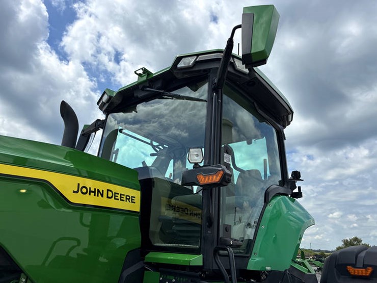 2021-john-deere-8rx-310-image-24
