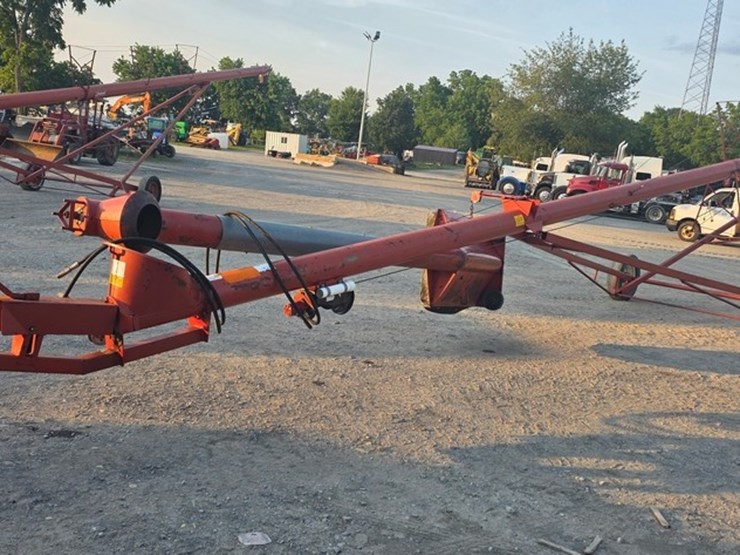 feteral-8"x60'-transport-auger-image-2