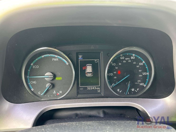 2018-toyota-rav4-image-15