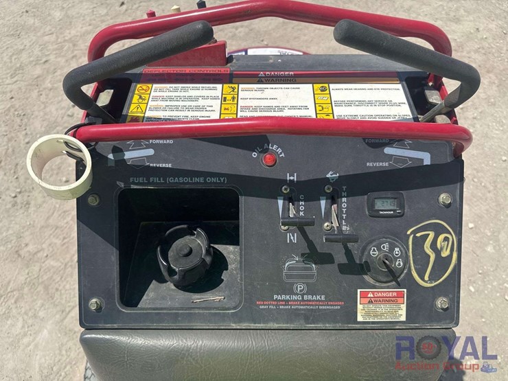 2016-hurricane-blo-vac-x3-stand-on-blower-image-9