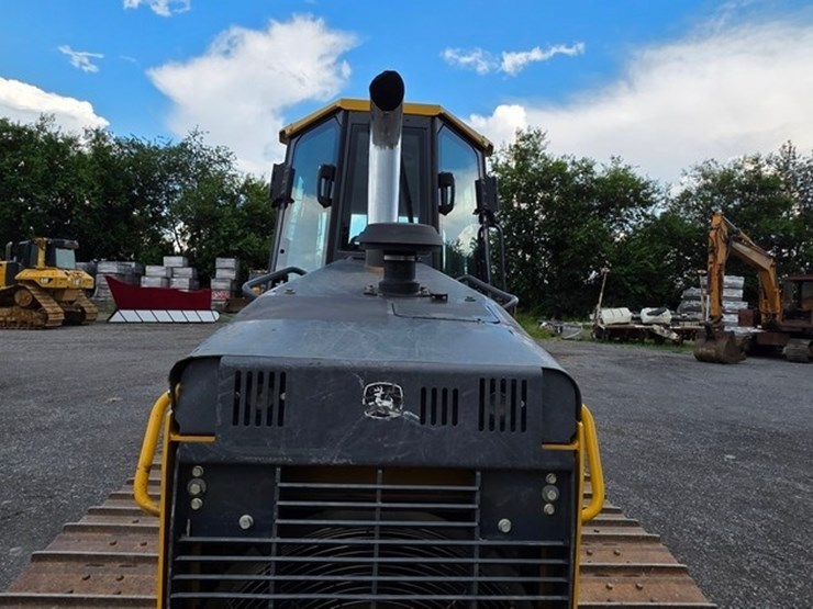 2014-deere-700k-lgp-image-51