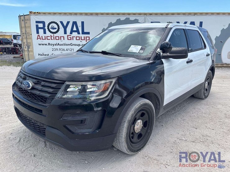 2018-ford-explorer-image-1