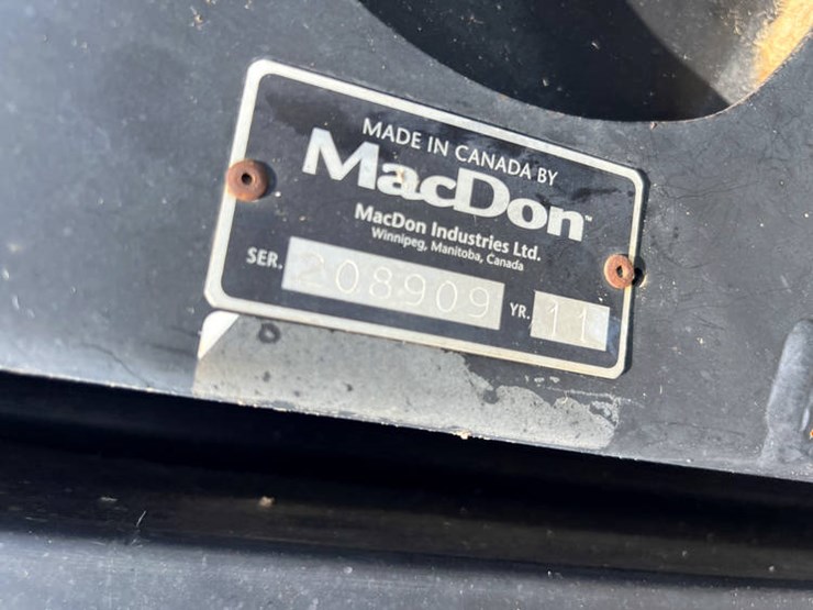 2011-mac-don-fd70-image-24