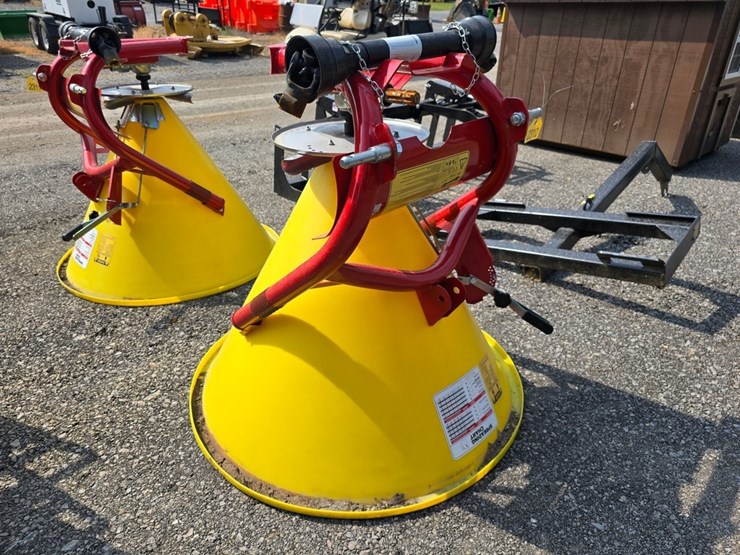 new-power-line-400-plastic-3pt.-spin-spreader-image-4