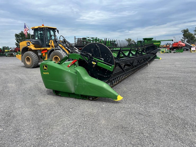 2020-john-deere-740fd-image-9