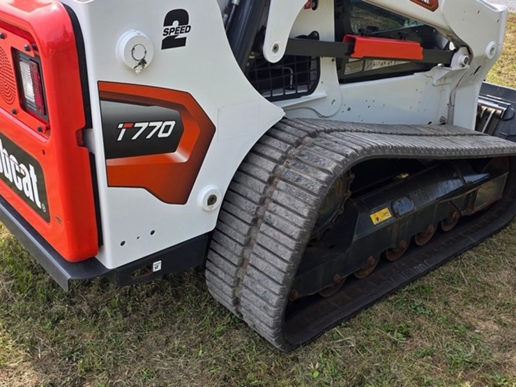 2023-bobcat-t770-image-18