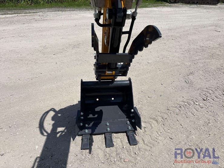 unused-2025-cfg-xz20r-mini-excavator-image-15