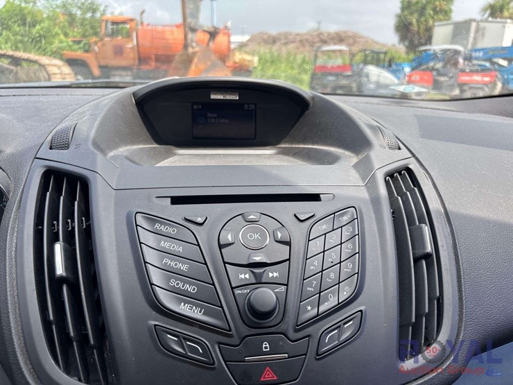 2015-ford-escape-image-15