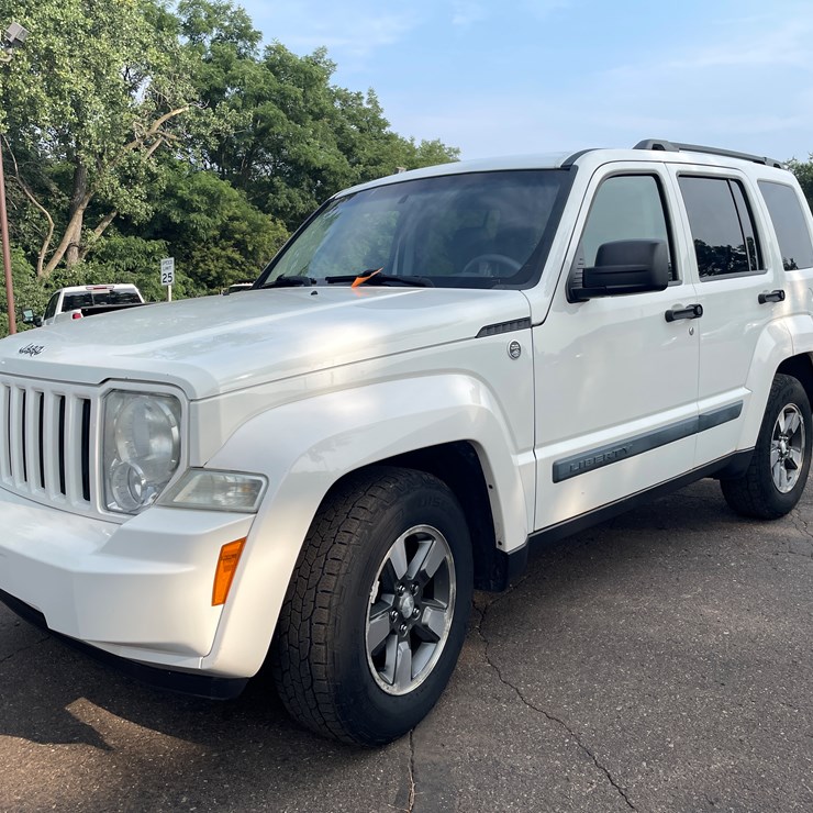 2008 JEEP LIBERTY SPORT