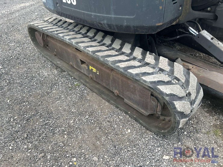 2016-bobcat-e35-image-20