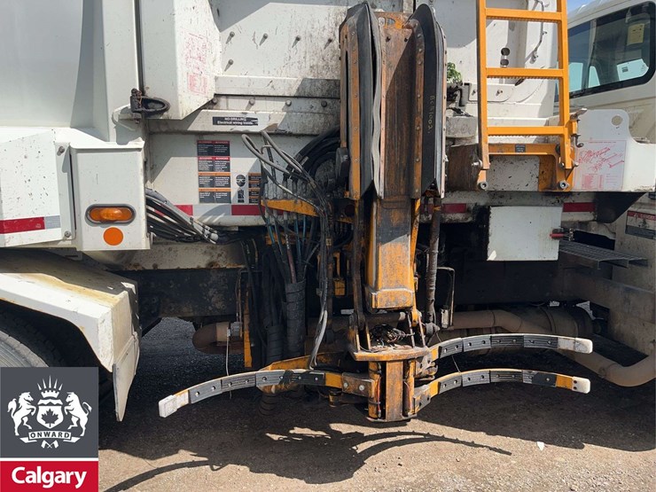 2016-international-workstar-7400-image-16