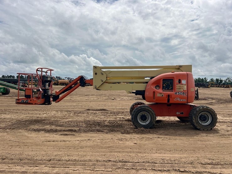 2008-jlg-450aj-image-5