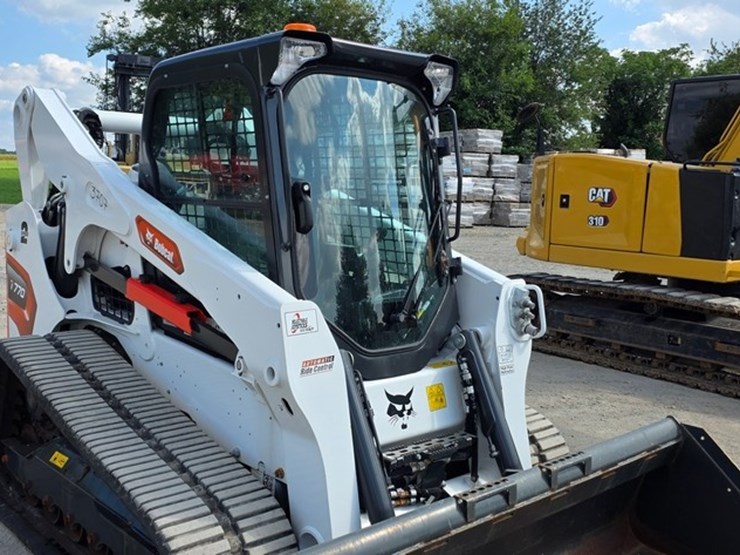 2023-bobcat-t770-image-7