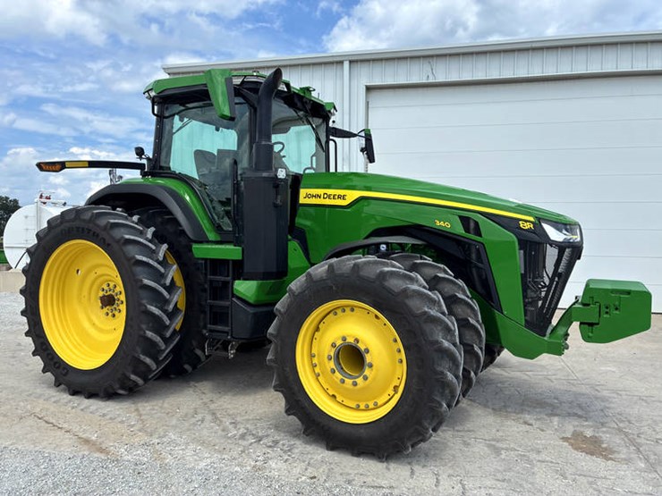 2023-john-deere-8r-340-image-1
