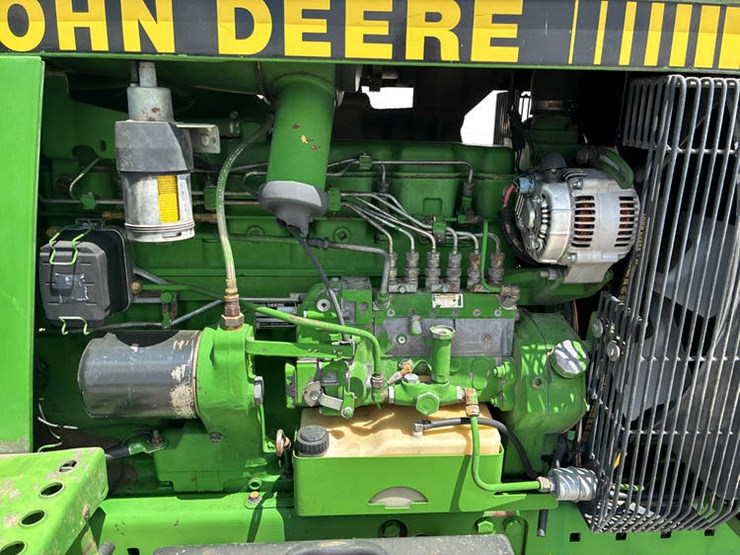 1990-john-deere-4555-image-44