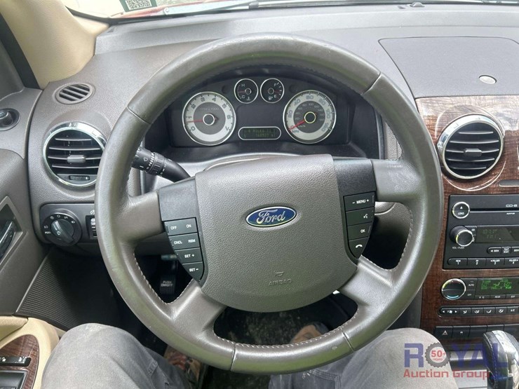 2008-ford-taurus-x-image-9