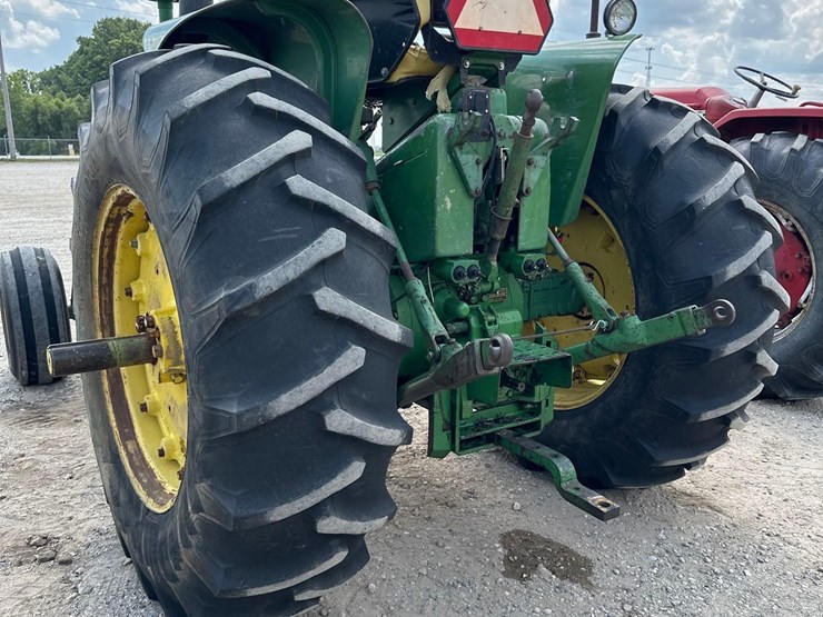 john-deere-4020-image-8