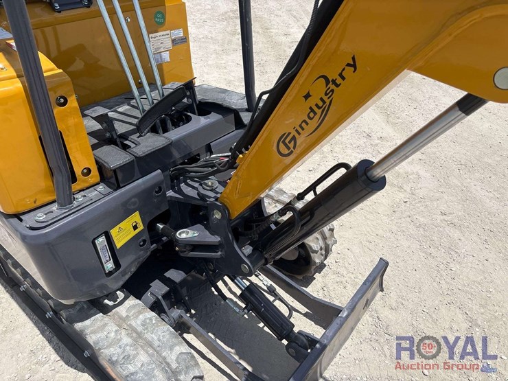 unused-2025-cfg-mx20r-mini-excavator-image-18