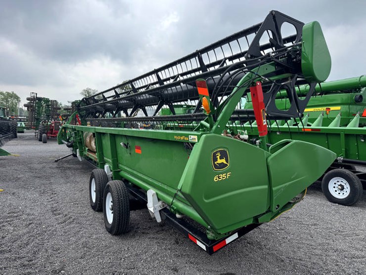 2016-john-deere-635f-image-10