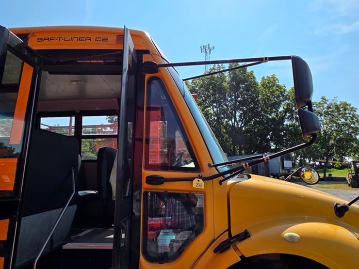 2007-freightliner-school-bus-(runs)-(title)-image-9