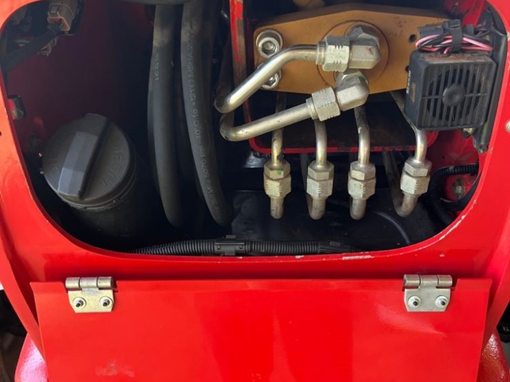 2022-manitou-mt625h-image-24