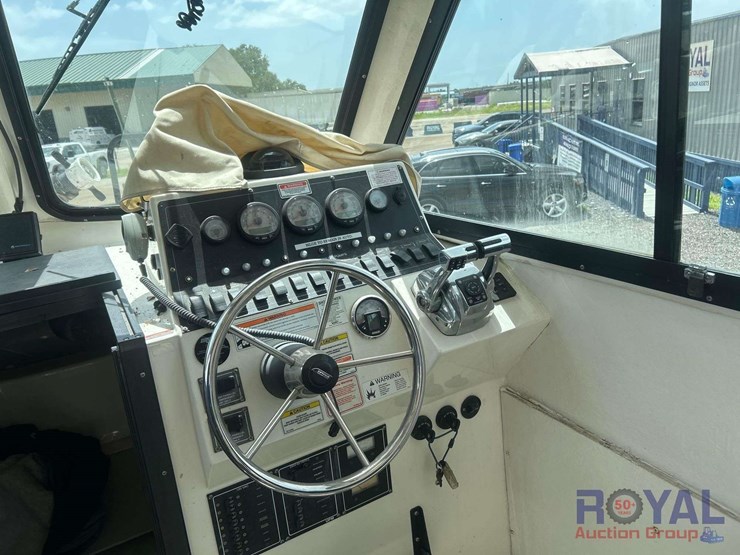 2007-brunswick-challenger-27ft-fire-rescue-boat-with-tri-axle-boat-trailer-image-21