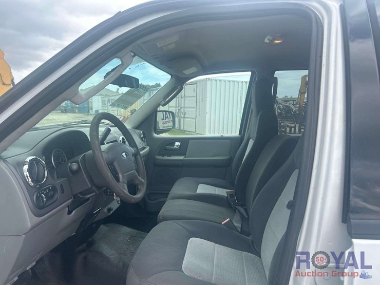 2006-ford-expedition-image-8