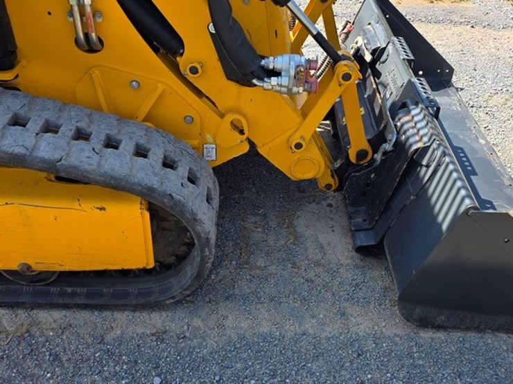 2021-jcb-1cxt-image-31