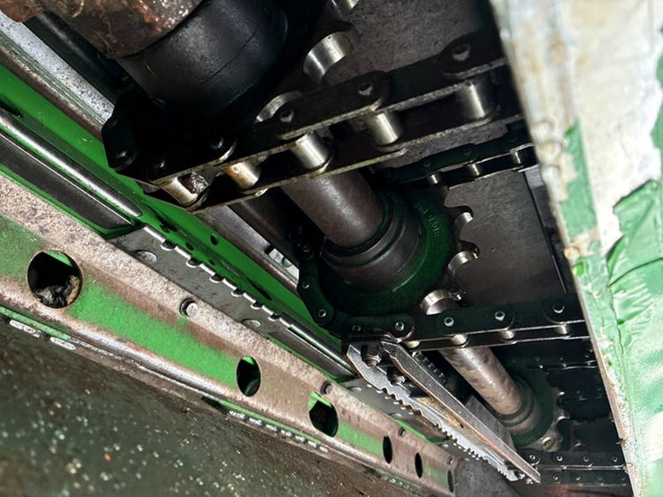 2017-john-deere-s680-image-21