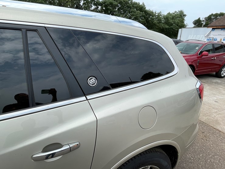 2014-buick-enclave-image-22